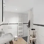 Kuhlmann Apartment *