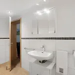 Kuhlmann Apartment *
